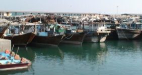 اسکله شیلات بندر دیر