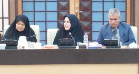 صدیقه سعادتمند بخشدار مرکزی دشتستان