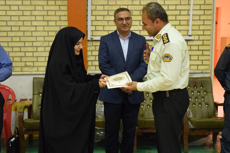 صدیقه سعادتمند - بخشدار مرکزی دشتستان