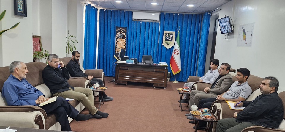 پیگیری مشکلات روستا اعم از آنتن دهی روستا و تخصیص اعتبار جهت سالن چندمنظوره سر پوشیده