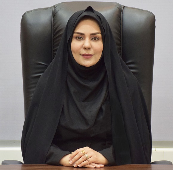 صدیقه سعادتمند بخشدار مرکزی دشتستان