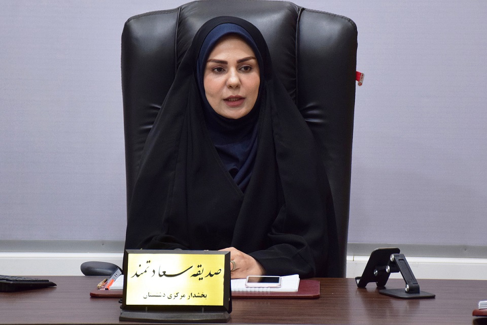 صدیقه سعادتمند بخشدار مرکزی دشتستان - جلسه